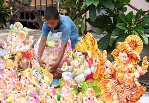 Glimpses of the Preparations for auspicious occasion of Ganesh Chaturthi Festival, in New Delhi on September 07, 2024.